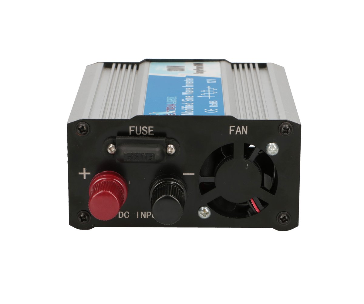Extralink OPIM-300W Muunnin 12V autoinvertteri, 300W modifioitu siniaalto 7